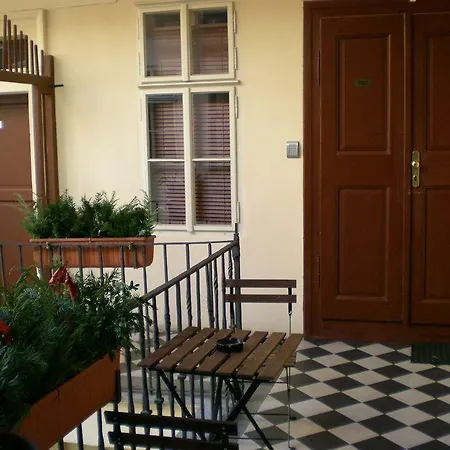 Little Town Budget Hotel Prague