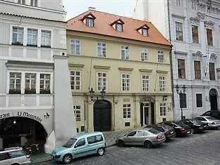 Little Town Budget 3* Prague