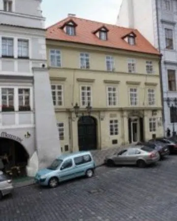 Отель Little Town Budget 3*