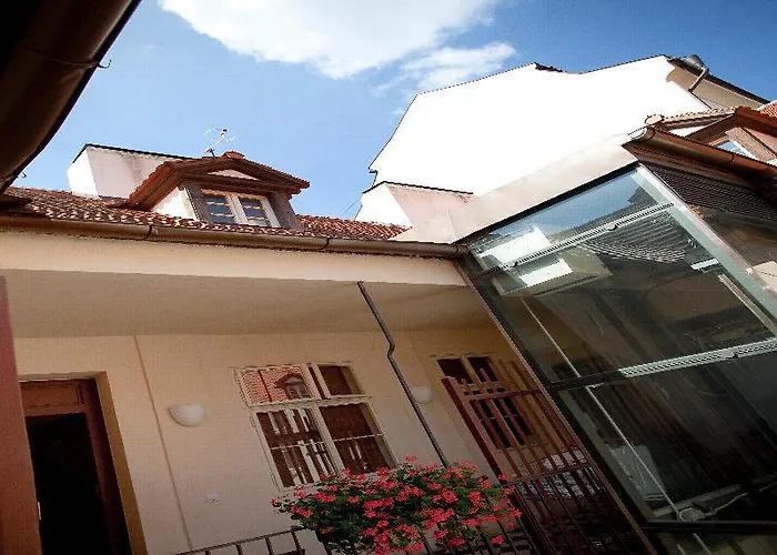 Little Town Budget Πράγα