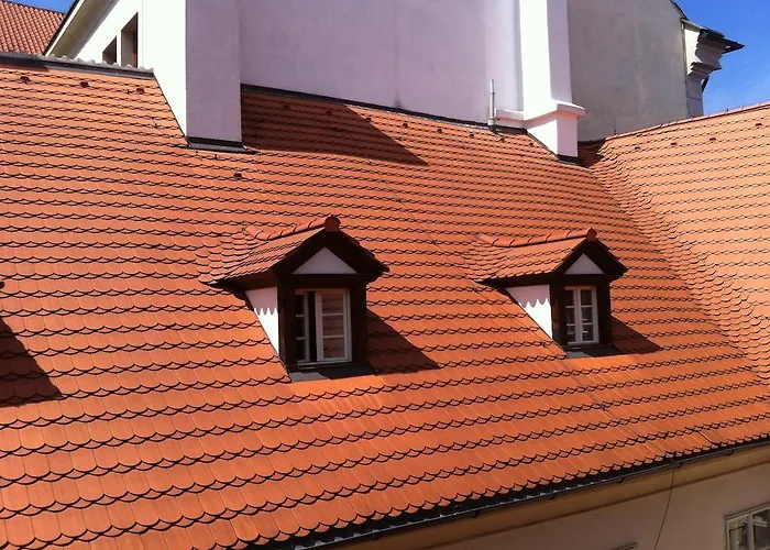 Little Town Budget Πράγα